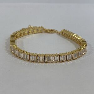 Caitlyn Minimalist Cubic Zirconia‎ 18k Gold Plated Tennis Bracelet With Box